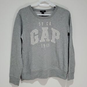 𝅺GAP small grey crewneck sweater